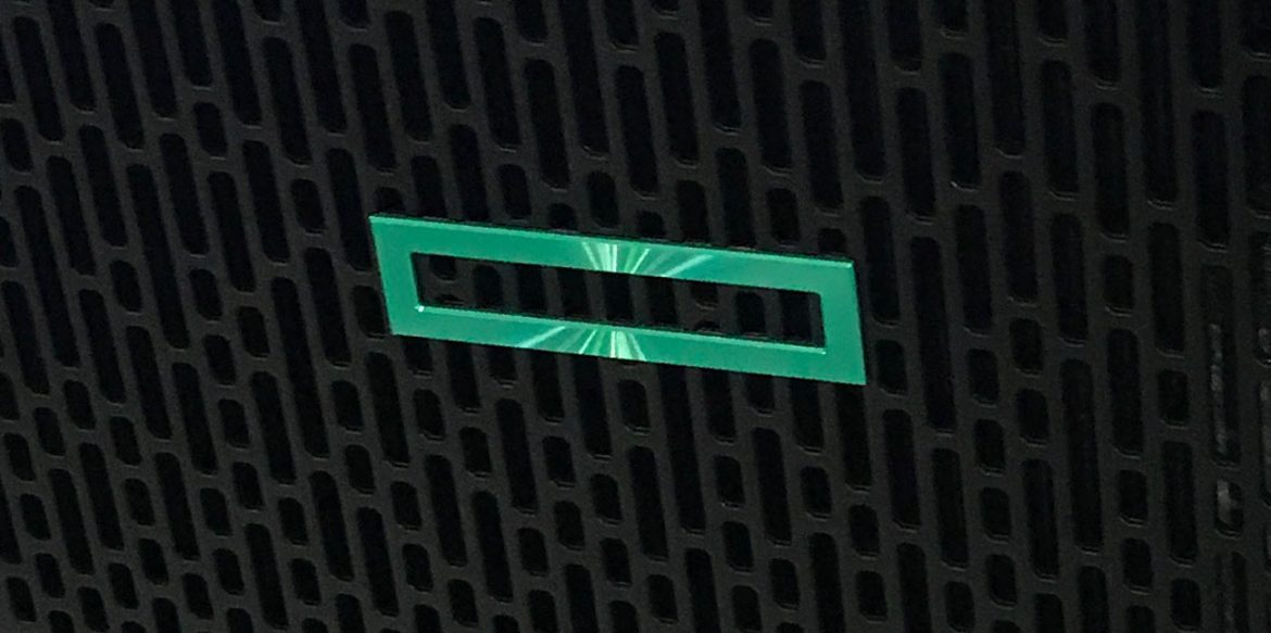 HPE Logo on Faceplate